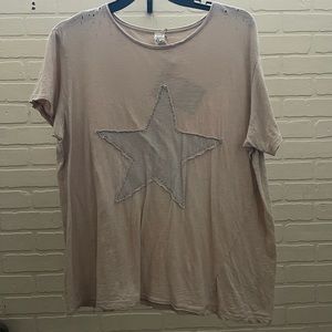 Magnolia Pearl Cotton Jersey Star Appliqué Tee Boyfriend Cut in Molly One Size